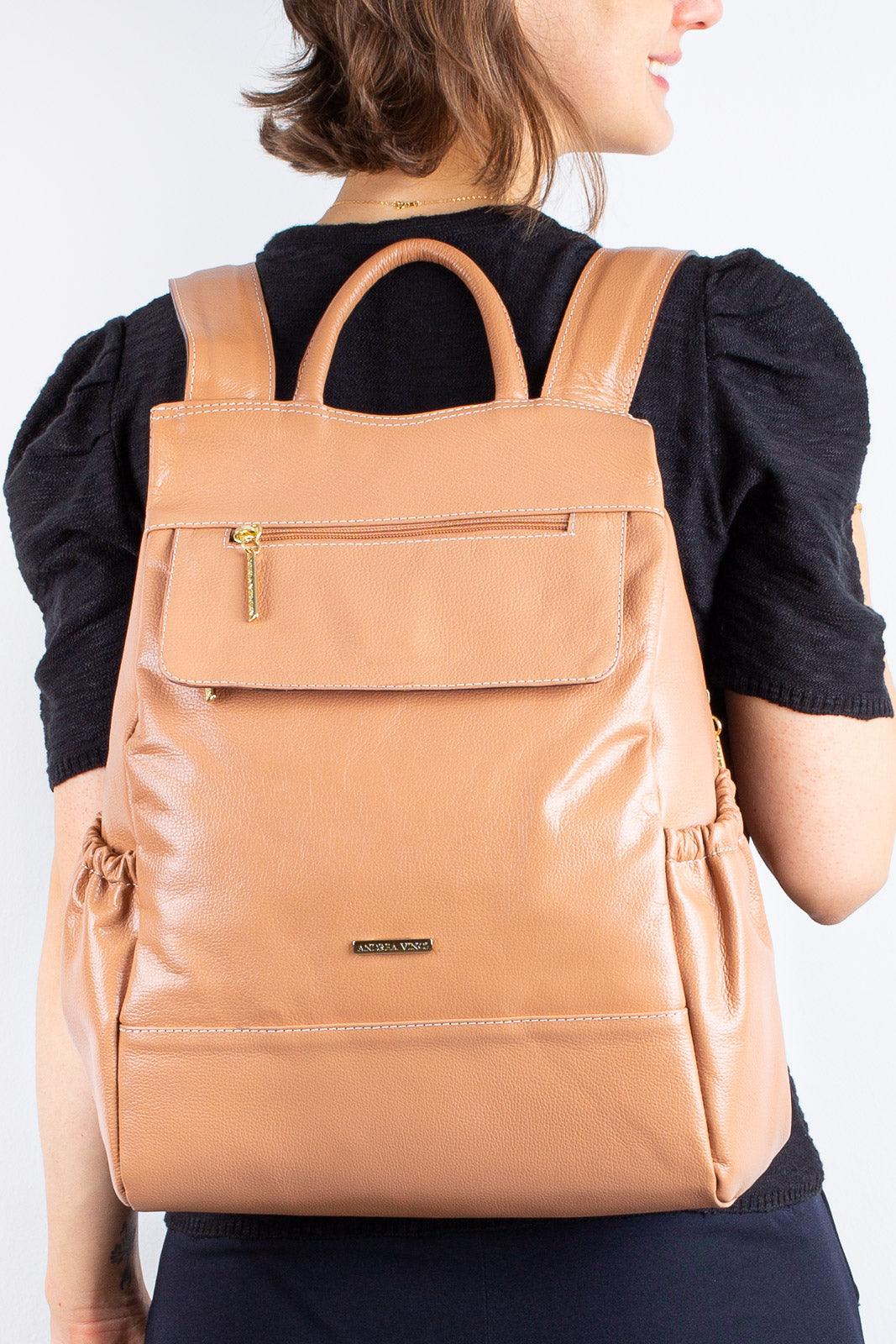 Mochila antifurto de couro liso Suelen