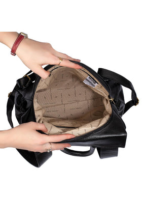 Mochila antifurto de couro liso Suelen