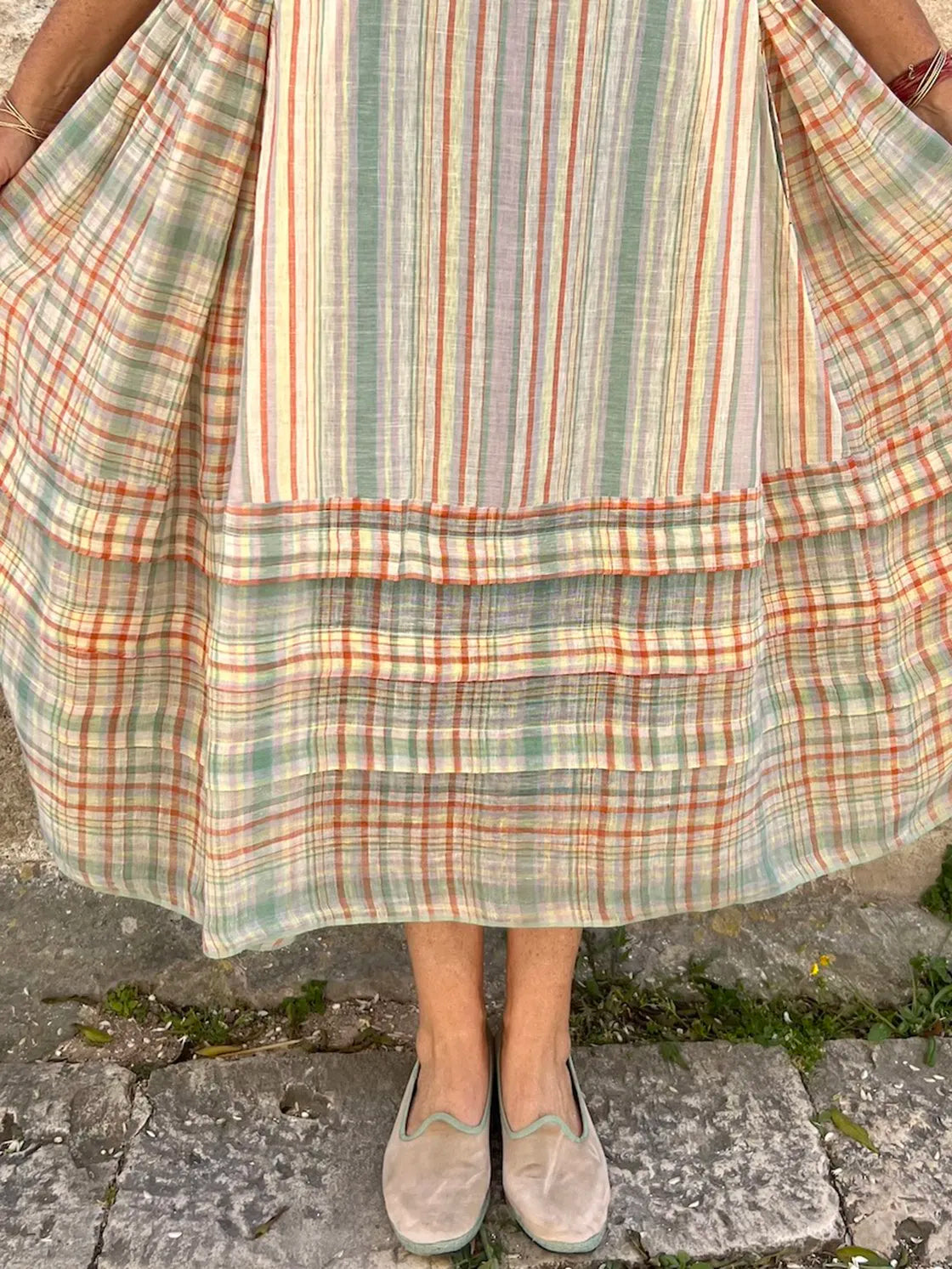 Vestido Mare - De Linho | Longo Listrado Elegante sem Mangas (Queridinho da famosas!)